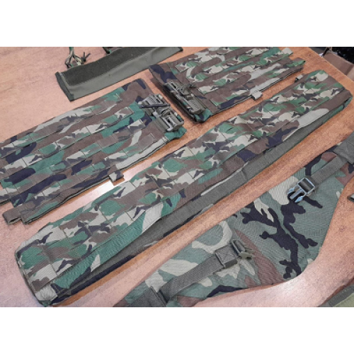 Пояса к рюкзакам и разные элементы снаряжения, б/у хорошее состояние