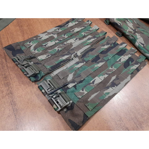 Пояса к рюкзакам и разные элементы снаряжения, б/у хорошее состояние